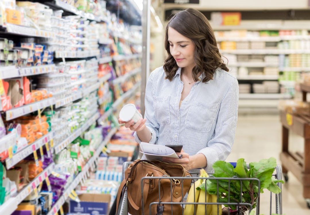 Wes Moore busca prohibir precios dinámicos en supermercados